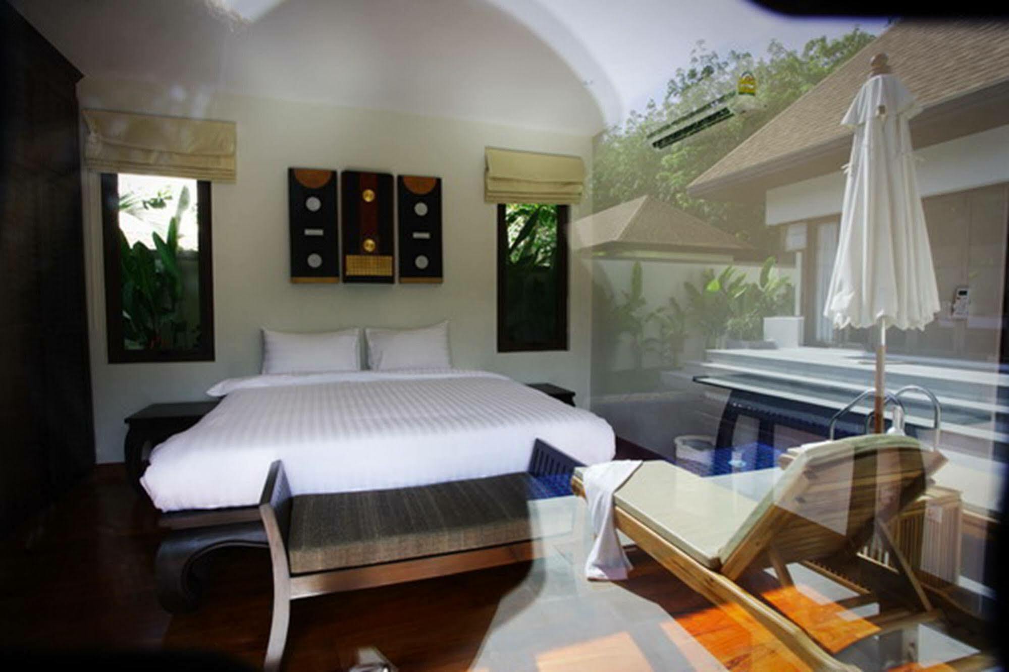 Villa Lombok by Holiplanet Rawai Exteriör bild