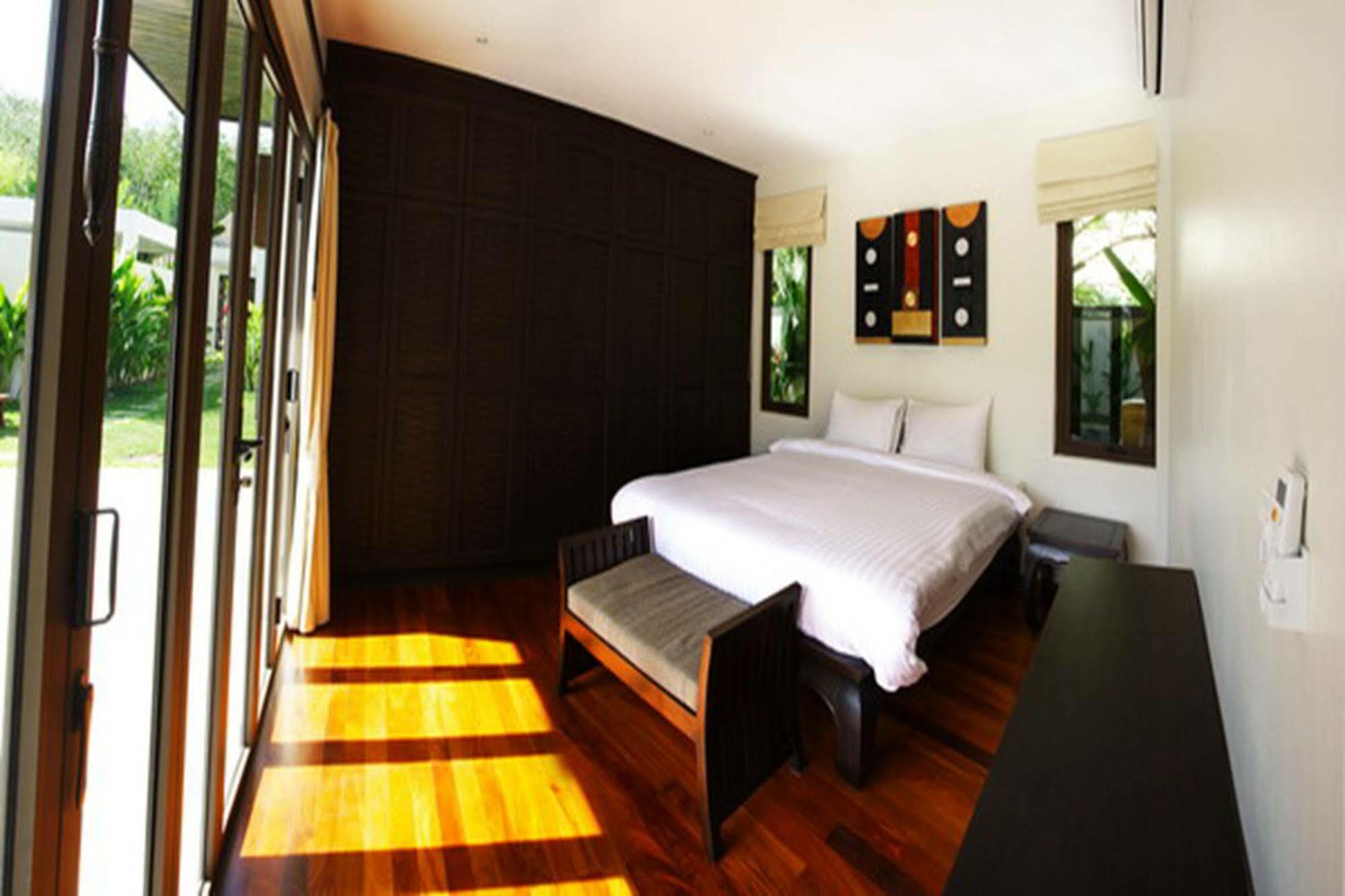 Villa Lombok by Holiplanet Rawai Exteriör bild