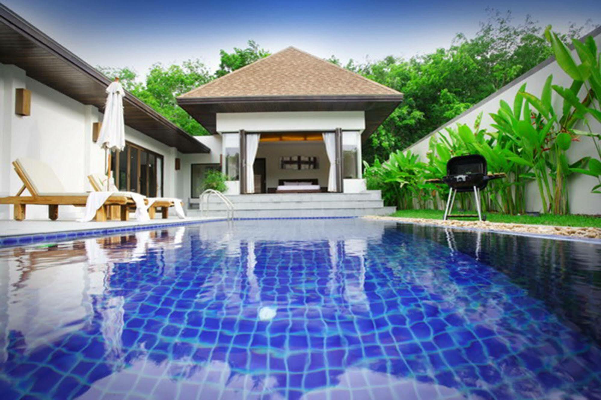 Villa Lombok by Holiplanet Rawai Exteriör bild