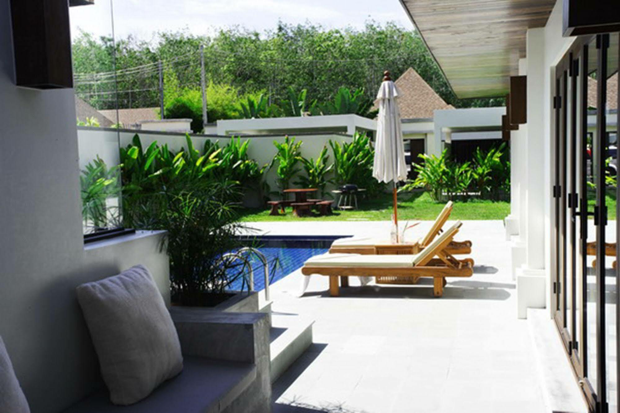 Villa Lombok by Holiplanet Rawai Exteriör bild